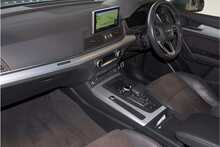 18/68 Audi Q5 TDI 40 S line Diesel S Tronic quattro 190 ps