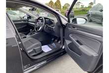 22/22 Volkswagen Golf 1.5 TSI Active 150 ps
