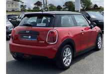 18/68 MINI Hatch Cooper 1.5 Steptronic 136 ps