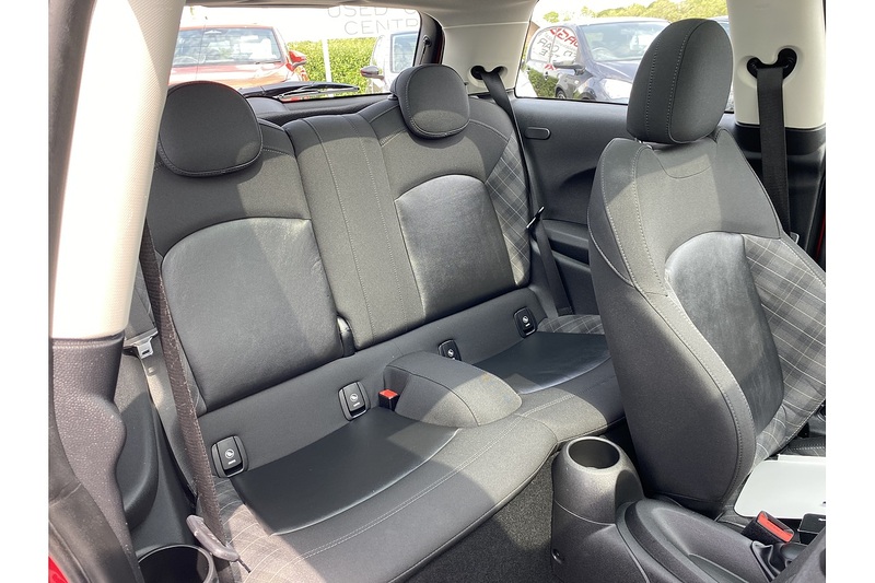 MINI 1.5 Cooper Hatchback 3dr Petrol Steptronic Euro 6 (s/s) (136 ps)