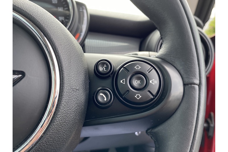 MINI 1.5 Cooper Hatchback 3dr Petrol Steptronic Euro 6 (s/s) (136 ps)