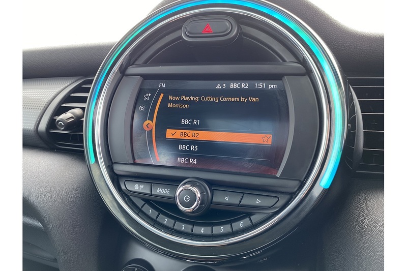 MINI 1.5 Cooper Hatchback 3dr Petrol Steptronic Euro 6 (s/s) (136 ps)