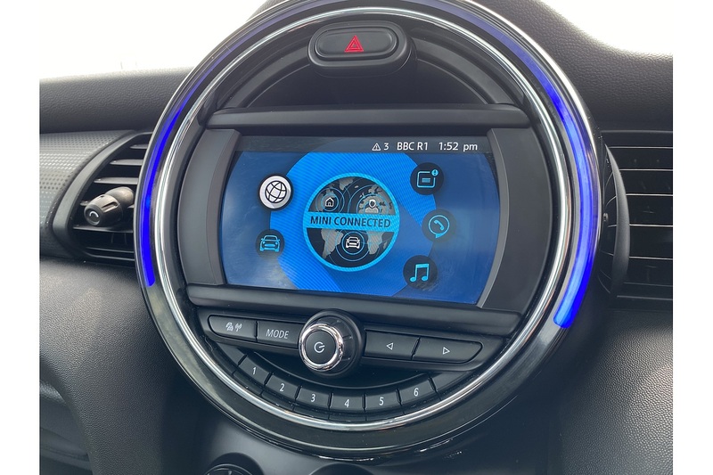 MINI 1.5 Cooper Hatchback 3dr Petrol Steptronic Euro 6 (s/s) (136 ps)