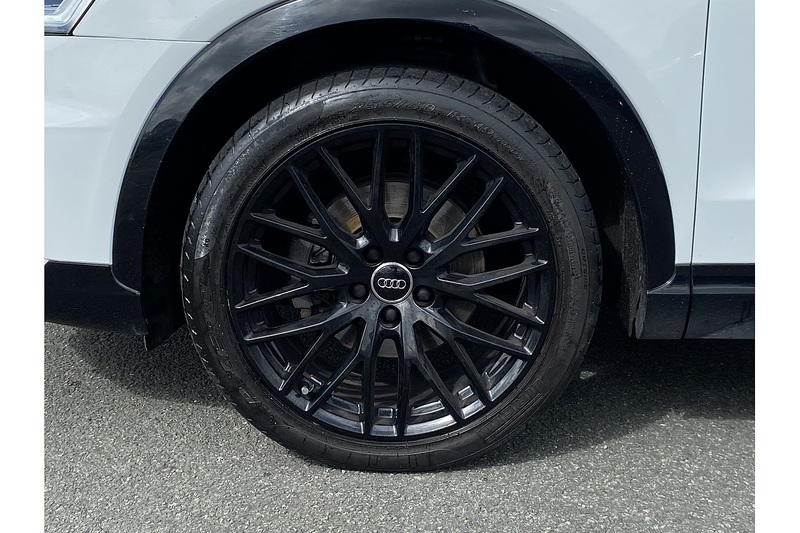 Audi 2.0 TDI Black Edition SUV 5dr Diesel S Tronic quattro Euro 6 (s/s) (150 ps)