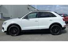 17/67 Audi Q3 2.0 TDI Black Edition S Tronic quattro 150 ps