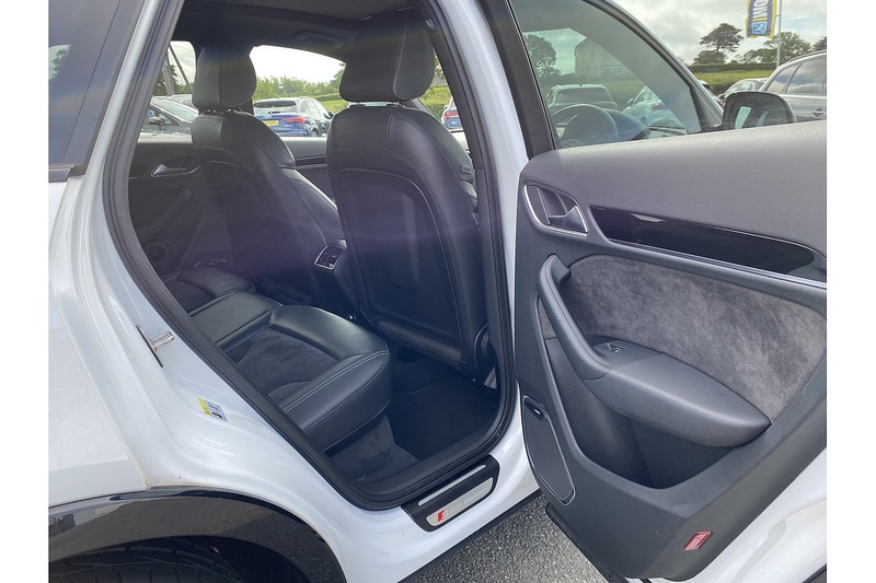 Audi 2.0 TDI Black Edition SUV 5dr Diesel S Tronic quattro Euro 6 (s/s) (150 ps)