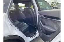 17/67 Audi Q3 2.0 TDI Black Edition S Tronic quattro 150 ps