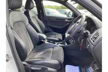 17/67 Audi Q3 2.0 TDI Black Edition S Tronic quattro 150 ps