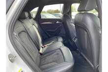 17/67 Audi Q3 2.0 TDI Black Edition S Tronic quattro 150 ps