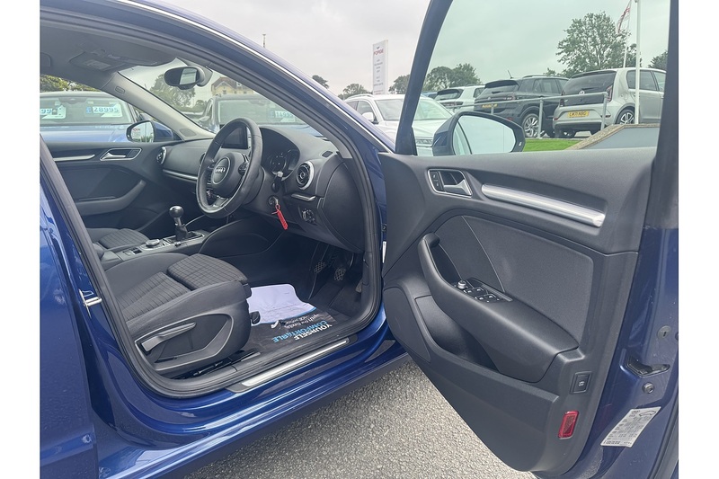 Audi 2.0 TDI Sport Sportback 5dr Diesel Manual Euro 5 (s/s) (150 ps)