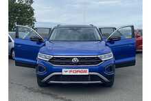 25/74 Volkswagen T-Roc 1.5 TSI Match Petrol DSG 150 ps