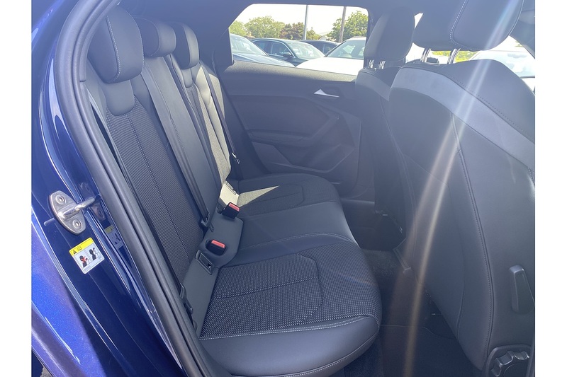 Audi 1.0 TFSI 30 S line Sportback 5dr Petrol S Tronic Euro 6 (s/s) (116 ps)