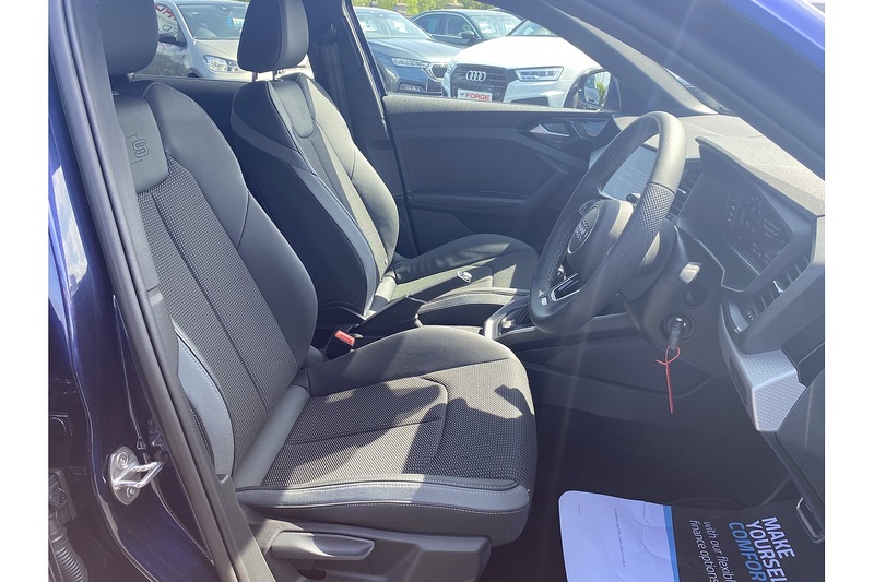 Audi 1.0 TFSI 30 S line Sportback 5dr Petrol S Tronic Euro 6 (s/s) (116 ps)