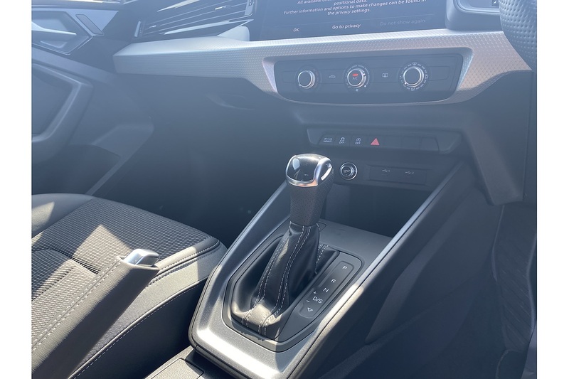 Audi 1.0 TFSI 30 S line Sportback 5dr Petrol S Tronic Euro 6 (s/s) (116 ps)