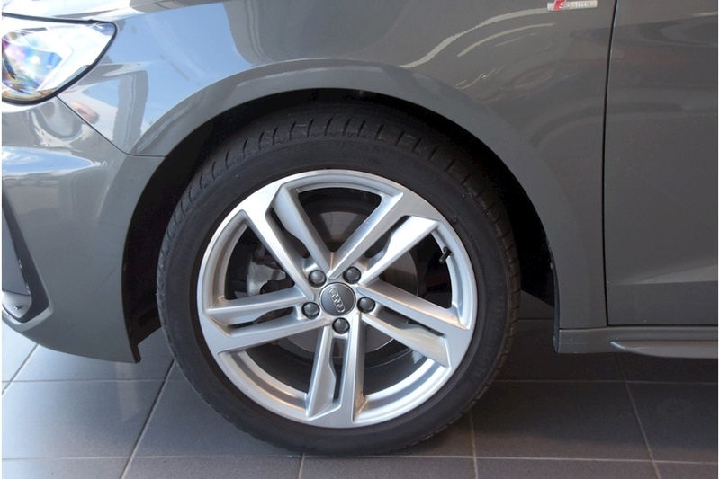 Audi 1.0 TFSI 30 S line Sportback 5dr Petrol S Tronic Euro 6 (s/s) (116 ps)