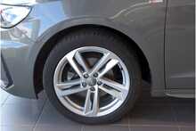 19/19 Audi A1 S line 1.0 TFSI Sportback S Tronic 7 speed 116 ps 5dr