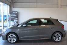 19/19 Audi A1 S line 1.0 TFSI Sportback S Tronic 7 speed 116 ps 5dr
