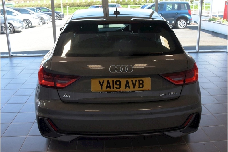 Audi 1.0 TFSI 30 S line Sportback 5dr Petrol S Tronic Euro 6 (s/s) (116 ps)