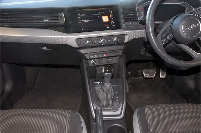 Audi 1.0 TFSI 30 S line Sportback 5dr Petrol S Tronic Euro 6 (s/s) (116 ps)