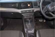 19/19 Audi A1 S line 1.0 TFSI Sportback S Tronic 7 speed 116 ps 5dr