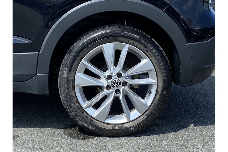 Volkswagen 1.0 TSI Active SUV 5dr Petrol DSG Euro 6 (s/s) (110 ps)
