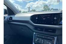 21/21 Volkswagen T-Cross TSI Active