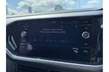 21/21 Volkswagen T-Cross TSI Active