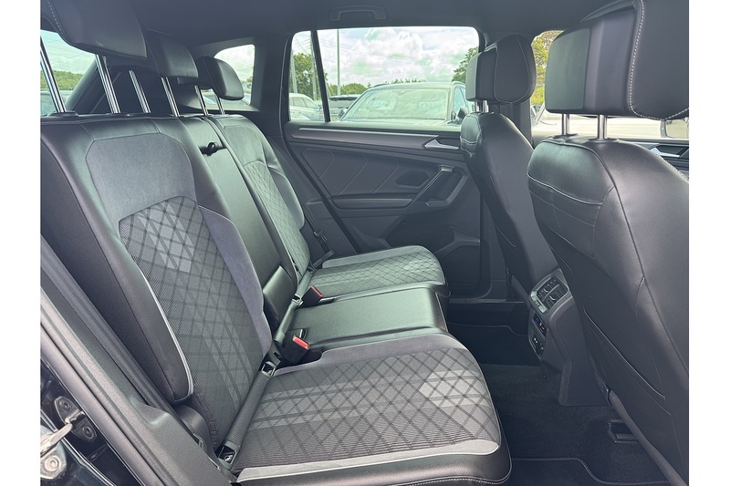 Volkswagen 2.0 TDI R-Line Edition SUV 5dr Diesel DSG Euro 6 (s/s) (150 ps)