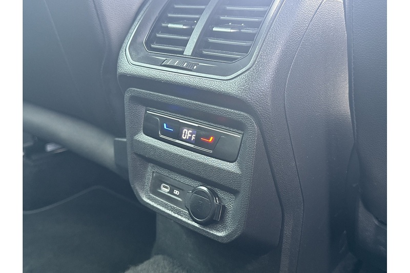 Volkswagen 2.0 TDI R-Line Edition SUV 5dr Diesel DSG Euro 6 (s/s) (150 ps)