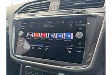 23/73 Volkswagen Tiguan 2.0 TDI R-Line Edition DSG 150 ps