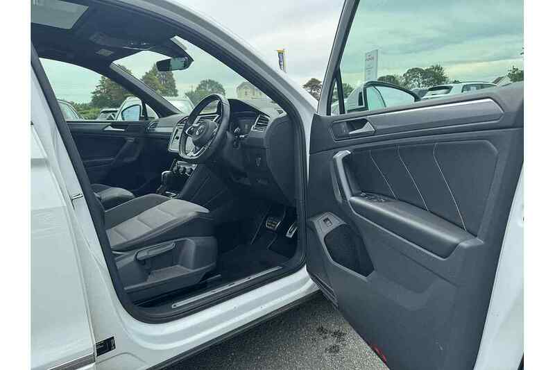 Volkswagen 2.0 TDI R-Line Tech SUV 5dr Diesel DSG Euro 6 (s/s) (150 ps)
