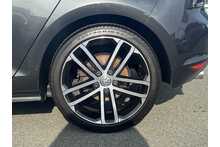 15/65 Volkswagen Golf GTD 2.0 TDI 184ps 6 speed manual