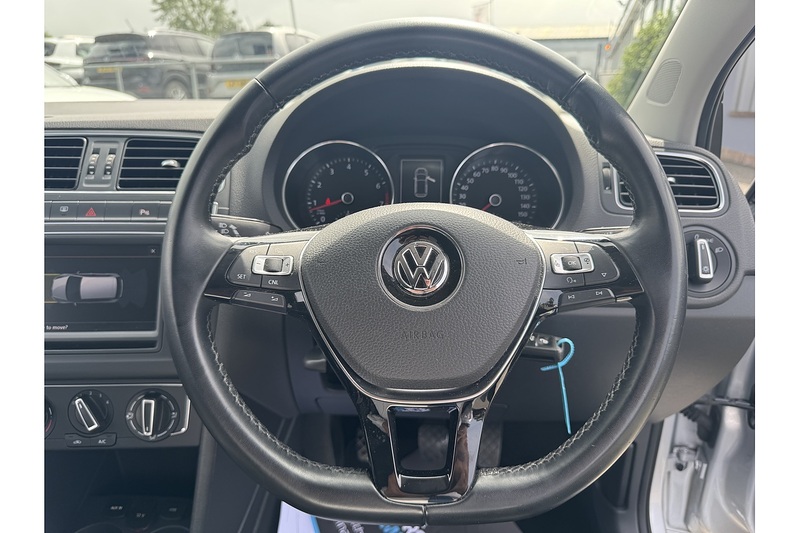 Volkswagen TSI BlueMotion Tech SEL Hatchback 1.2 Manual Petrol