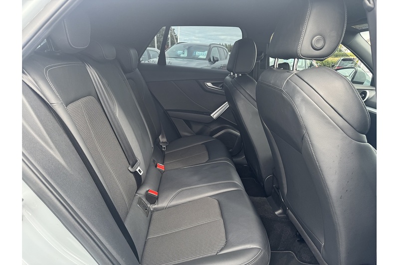 Audi 1.5 TFSI CoD 35 S line SUV 5dr Petrol S Tronic Euro 6 (s/s) (150 ps)