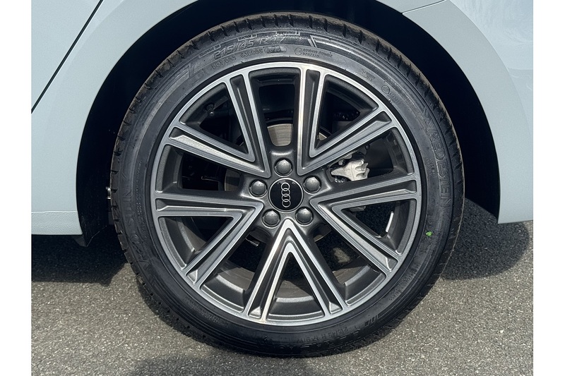 Audi Sportback Tfsi S Line 30 116 PS 6 Speed