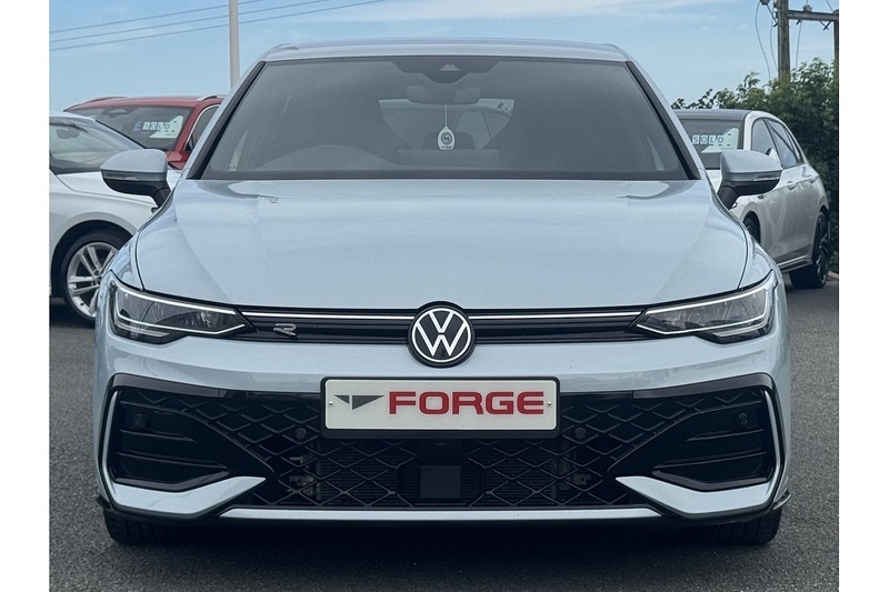 Volkswagen 2.0 TDI R-Line Hatchback 5dr Diesel DSG Euro 6 (s/s) (150 ps)