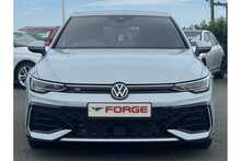 24/74 Volkswagen Golf TDI R-Line DSG (150 ps)