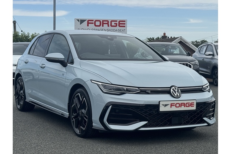 Volkswagen 2.0 TDI R-Line Hatchback 5dr Diesel DSG Euro 6 (s/s) (150 ps)