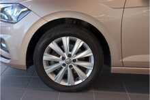 18/18 Volkswagen Polo 1.0 TSI SEL DSG 115 ps