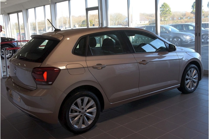 Volkswagen 1.0 TSI SEL Hatchback 5dr Petrol DSG Euro 6 (s/s) (115 ps)