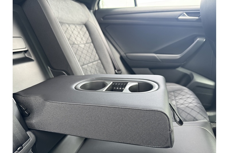 Volkswagen 1.5 TSI R-Line SUV 5dr Petrol DSG Euro 6 (s/s) (150 ps)