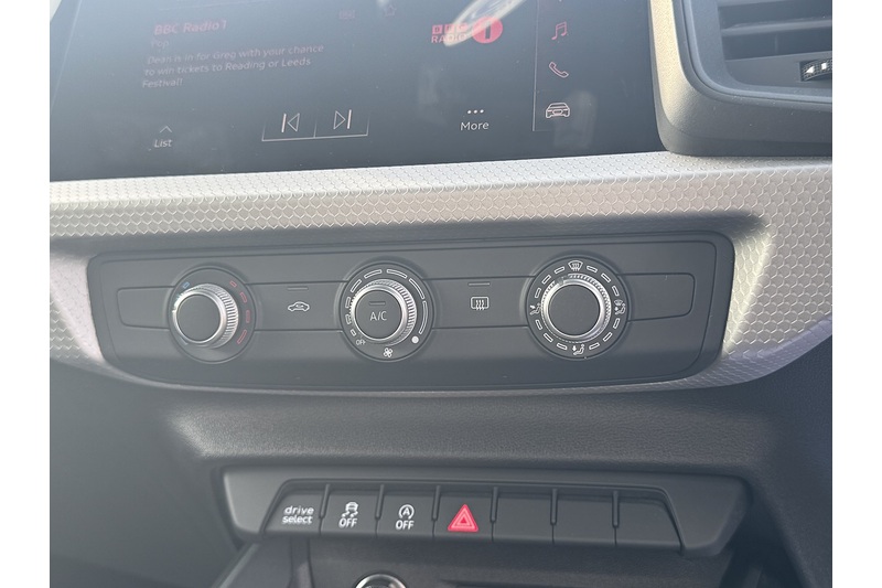 Audi 1.0 TFSI 30 S line Sportback 5dr Petrol Manual Euro 6 (s/s) (110 ps)