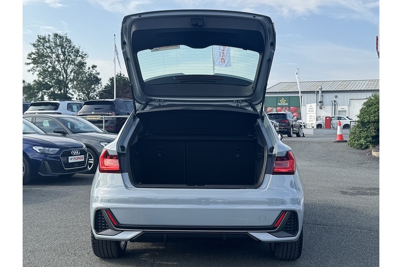 Audi 1.0 TFSI 30 S line Sportback 5dr Petrol Manual Euro 6 (s/s) (110 ps)