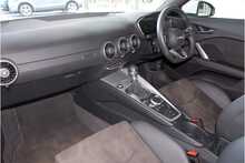 20/70  Audi TT 2.0 TFSI 40 Sport Coupe S Tronic 197 ps