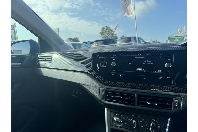 Volkswagen 1.0 TSI Life Hatchback 5dr Petrol Manual Euro 6 (s/s) (95 ps)