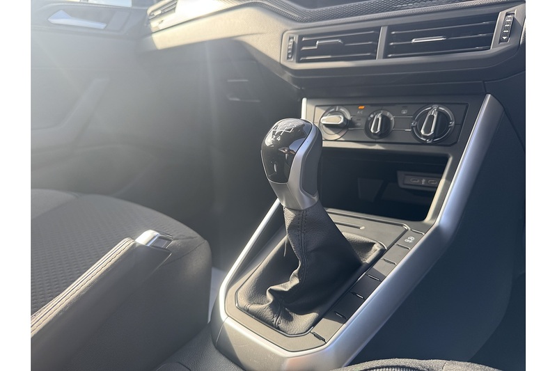 Volkswagen 1.0 TSI Life Hatchback 5dr Petrol Manual Euro 6 (s/s) (95 ps)