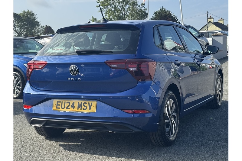 Volkswagen 1.0 TSI Life Hatchback 5dr Petrol Manual Euro 6 (s/s) (95 ps)