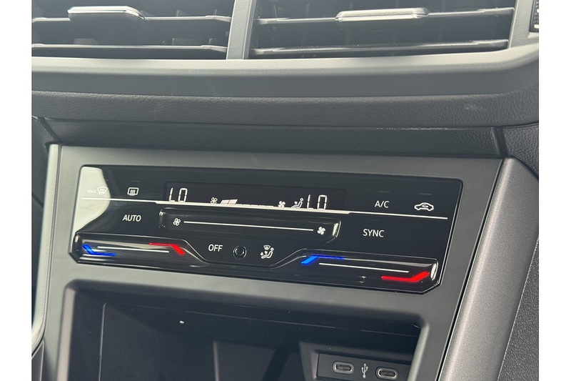 Volkswagen 1.0 TSI R-Line Hatchback 5dr Petrol Manual Euro 6 (s/s) (95 ps)