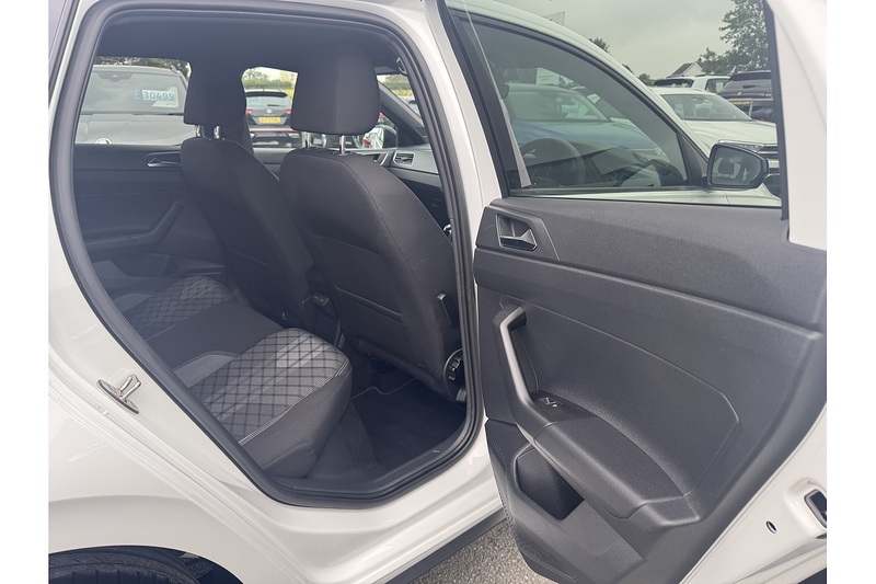 Volkswagen 1.0 TSI R-Line Hatchback 5dr Petrol Manual Euro 6 (s/s) (95 ps)