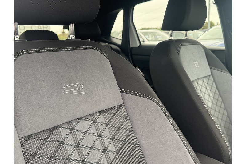 Volkswagen 1.0 TSI R-Line Hatchback 5dr Petrol Manual Euro 6 (s/s) (95 ps)